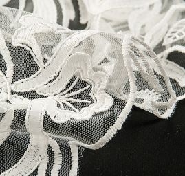 Krajka luxusní výšivka na tylu slonová kost