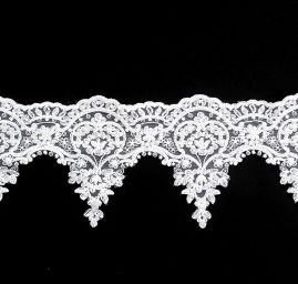 Krajka lem květinový motiv bílá