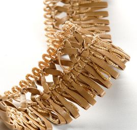 Třásně imitace kůže béžové