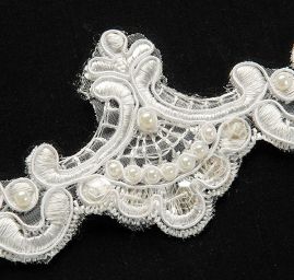 Krajka zdobný lem slonová kost korálky/flitry