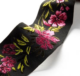 Stuha vyšívaná květy černá/růžová široká