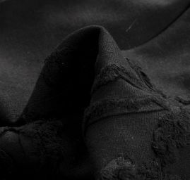 Len viskoza s plastickou aplikací černé barvy