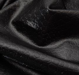 Imitace hadí kůže v černé barvě