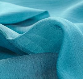 Šifon plise šanžán tmavě tyrkysová