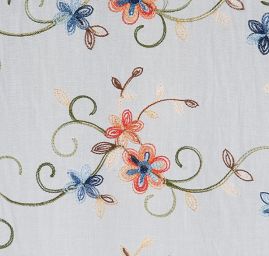 Viskozová letní látka s výšivkou květin bílá