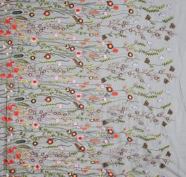 Krajka výšivka na tylu louka/motýlci černý tyl