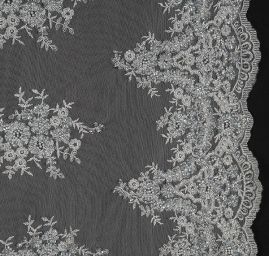 Krajka výšivka na tylu s korálky rokajlem šedá/stříbrná