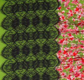 Hedvábný atlas květinový motiv/krajka olivová