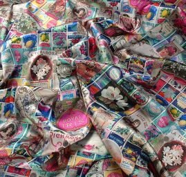 Hedvábný atlas motiv vintage print zeleno/šedá