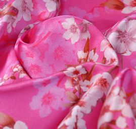 Atlas variace kimono květy růžová