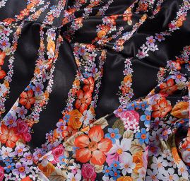 Atlas variace kimono květy bordura černá