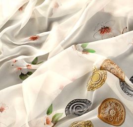 Hedvábný šifon smetanová