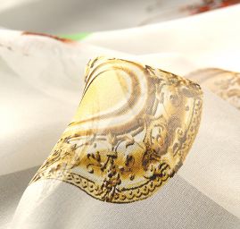 Hedvábný šifon smetanová