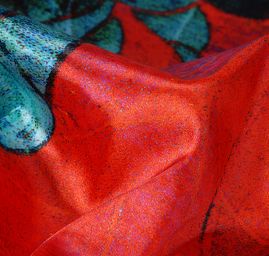 Atlas motiv květin ve stylu akvarelové malby zelený