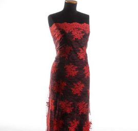 Krajka na vzorovém tylu květy malinová/fuchsiová