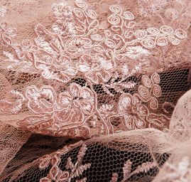 Krajka  tmavší starorůžová