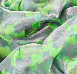 Brokát vzor růže starorůžová/zelená