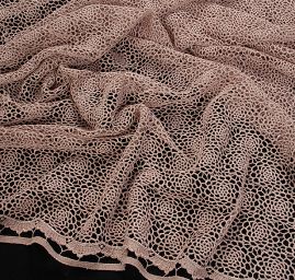 Efektní hrubá krajka vzor květy starorůžová