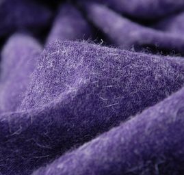 Jarní úplet s moherovým vlasem fialový