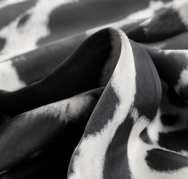 Satén matný umělé hedvábí zviřecí vzor černobílý