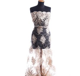 Krajka efektní výšivka na tylu zlatá