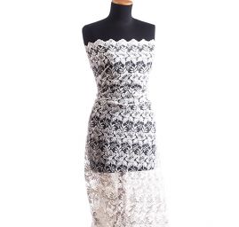 Krajka výšivka na tylu velký květ smetanová