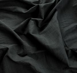 Šifon plisé se vzorem proužků černý