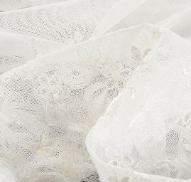 Krajka bordurová  výšivka na tylu slonová kost