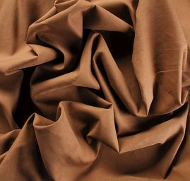 Len střední síly světle hnědý