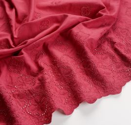 Krajka madeira vzor drobné květy pastel vínová