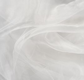 Organza s olůvkem v barvě bílé