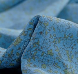 Viskozová letní látka kytičkový motiv šedomodrá/žlutá