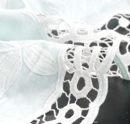 Krajka madeira květinová bordura s krajkou mint