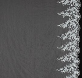 Bordurová krajka výšivka na tylu sv.modrá/bílá