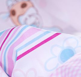 Bavlněná látka telátko s dudlíkem/květinky