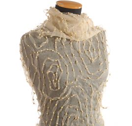 Šifon hedvábí se stužkovou aplikací a perličkami 