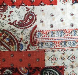 Viskozová šatová látka tisk patchwork červenobílý