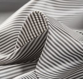 Podšívka jemná žakár polyester proužky bílá/černá