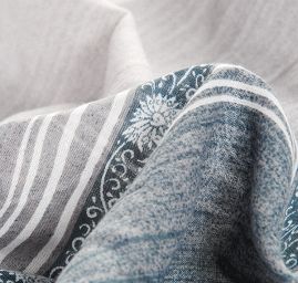 Bavlněná látka etamín pruhy/květy černá