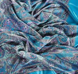 Satén nepružný motiv ornamentu modrý/fialový