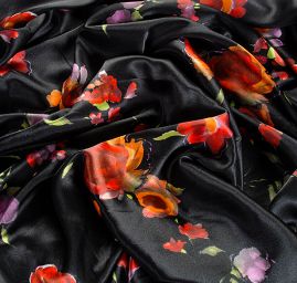Satén květinový motiv 