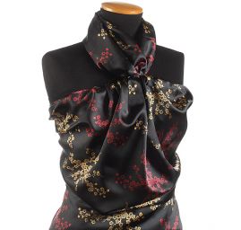 Satén nepružný motiv květin černý