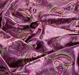 Satén vzor nepružný paisley fialový