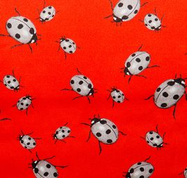 Atlas satén berušky velké červené