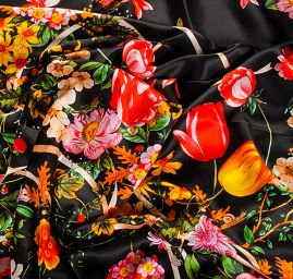 Hedvábná látka digitální tisk černá