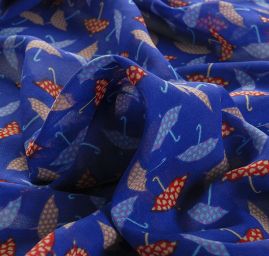 Šifon jemný se vzorem deštníků