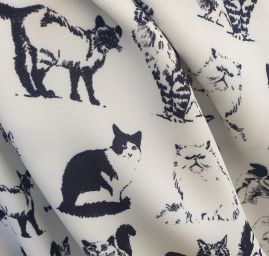 Letní jemná šatovka tisk kočky černobílá