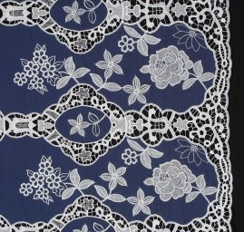 Krajka madeira květinová bordura s krajkou modrá