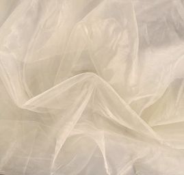 Organza s olůvkem v barvě smetanovobéžová