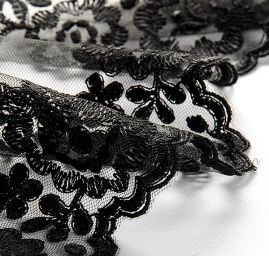 Krajka lem výšivka vzdušná na tylu černá